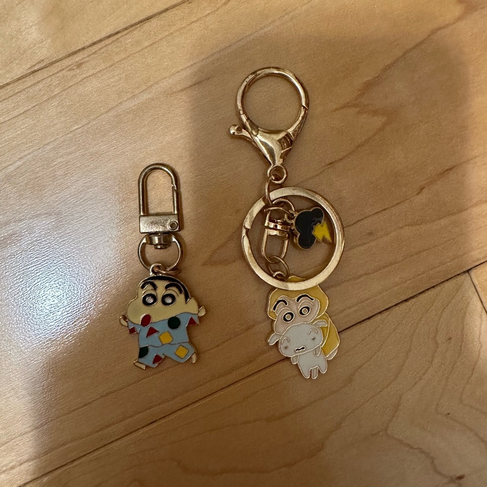 Crayon Shin-chan keychains
